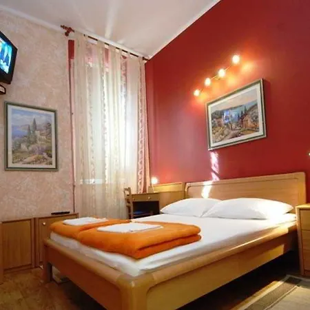 Denis Hotel 3*